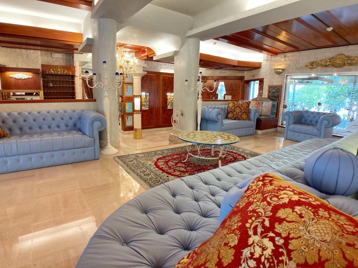 Milton Hotel 4*
